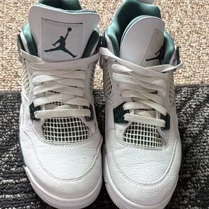 Jordan Retro 4 White and Dark Green Basketball Sneakers